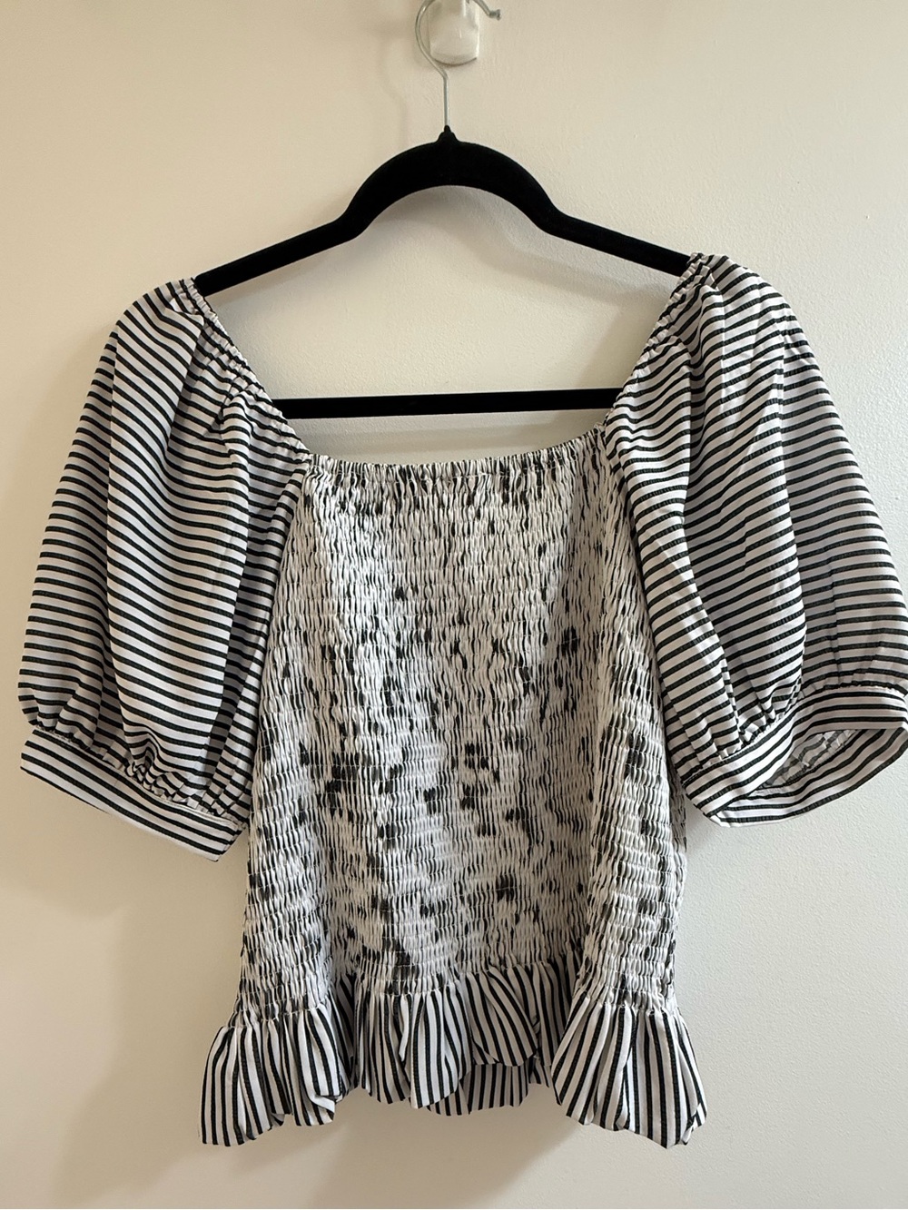 JODIFL Black and White Striped Puff Sleeve Smocked Blouse - Size S - Picture 4 of 11